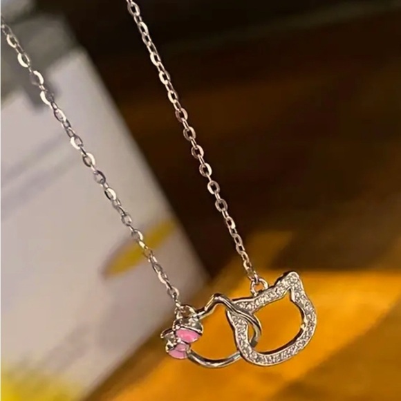 Hello Kitty Elegant Rhinestone Pendant Necklace -  19.5” NIP - Picture 2 of 4